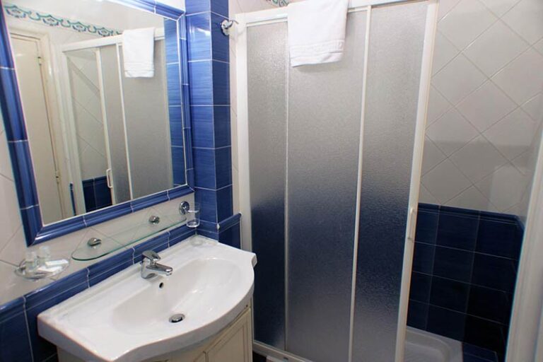 10.toilet2-02